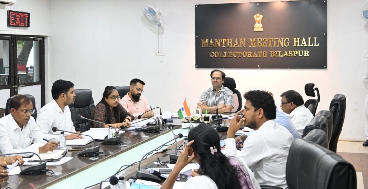 प्राचार्य शिक्षक स्कूल से मिले नदारद: सभी को कारण बताओ नोटिस जारी, कलेक्टर के निर्देश पर बिलासपुर डीईओ ने स्कूलों का किया था आकस्मिक निरीक्षण! 16 जून से खुल गए है स्कूल