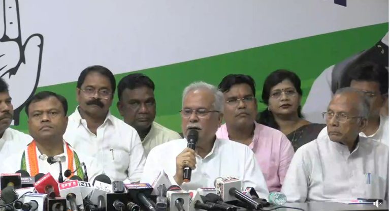 ED के प्रेस नोट पर भड़के भूपेश बघेल: बेटे की गिरफ्तारी के 4 दिन बाद आया प्रेस नोट, क्या अडानी के ऑफिस का कम्प्यूटर ख़राब हो गया था