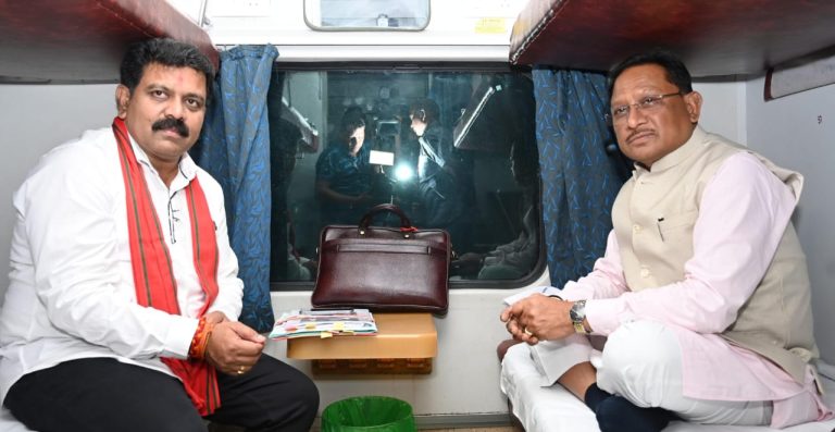 मुख्यमंत्री विष्णु देव साय ट्रेन से सरगुजा रवाना, मैनपाट में 7 से 9 जुलाई तक होगा भाजपा का चिंतन शिविर