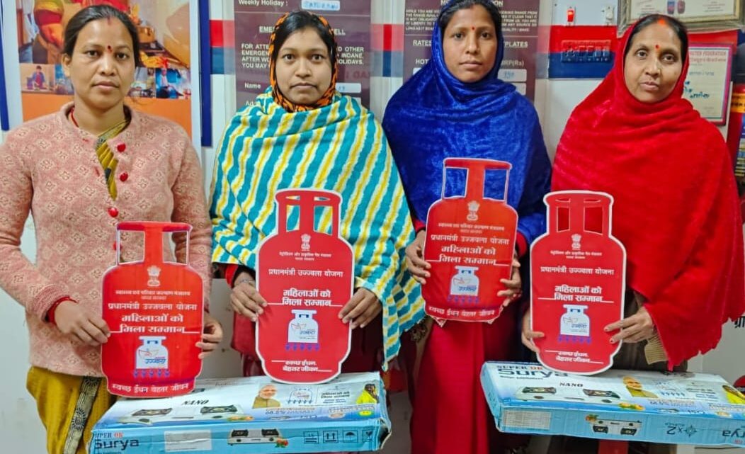 प्रधानमंत्री उज्ज्वला योजना जशपुर जिले में 1 लाख 54 हजार से अधिक महिलाओं को मिला लाभ