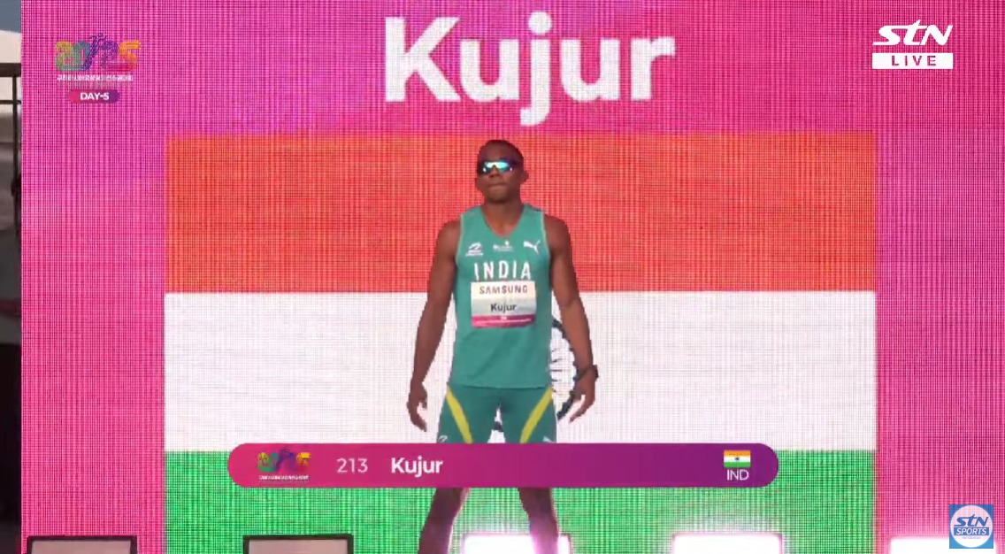 घुइटांगर से ग्रीस तकः अनिमेष कुजूर ने 100 मीटर दौड़ में रचा भारतीय एथलेटिक्स का इतिहास नंगे पांव की शुरुआत से अंतरराष्ट्रीय ट्रैक तक का सफर तय कर अनिमेष बने लोगों के लिए प्रेरणा