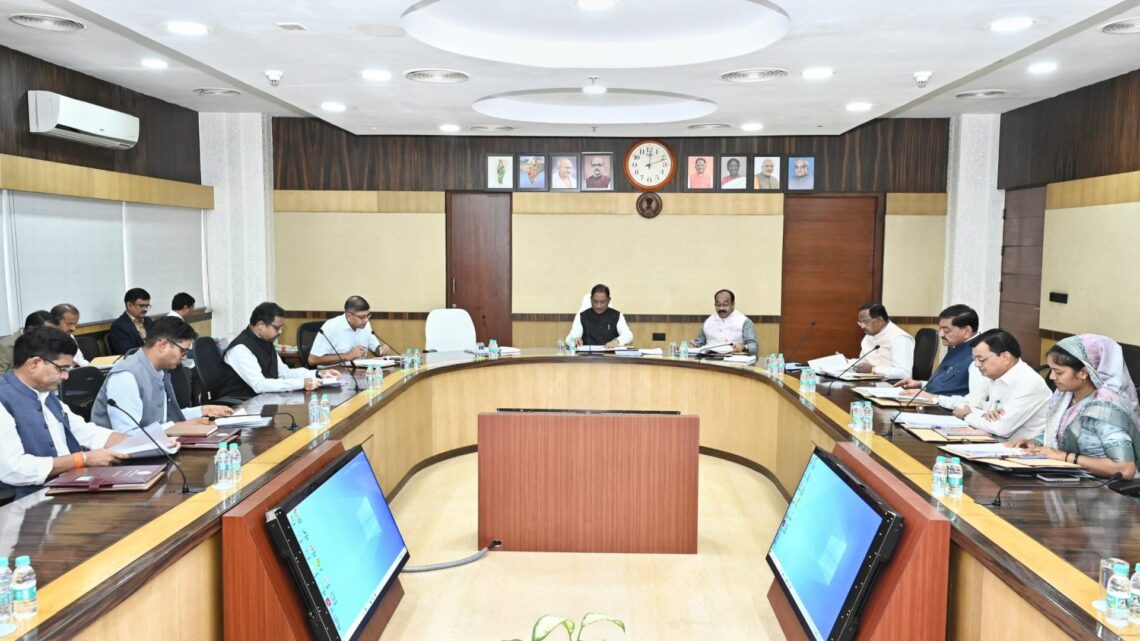 मंत्रालय में विष्णुदेव साय कैबिनेट की बैठक शुरू, इन मुद्दों पर होगी चर्चा