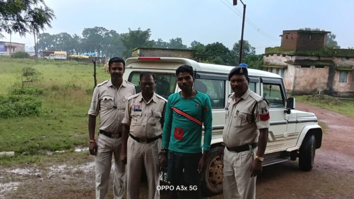 पानी को रोकने बनाए गए मेड़ में गिरने से उपजे विवाद में आरोपी दिलसाय ने की , अपने पड़ोसी शंकर राम की रात्रि में सोते समय टांगी से मारकर हत्या, आरोपी हुआ गिरफ्तार, भेजा जेल