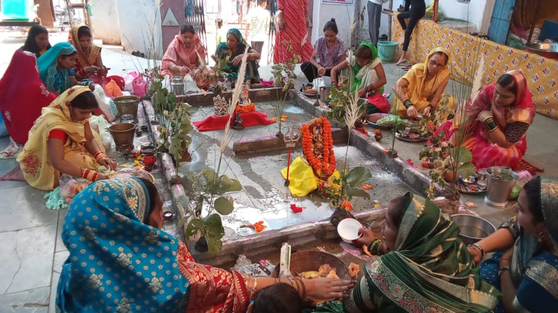 कमरछठ पर उपवास सामग्री वितरण में 356 लोगों ने लिया लाभ