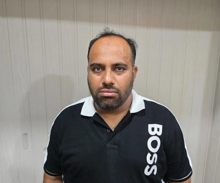 आंगनबाड़ी भवन तोड़फोड़ प्रकरण मे धमकी देने वाला प्रॉपर्टी डीलर आदिल गिरफ्तार