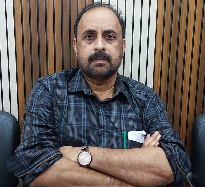 मुख्यकार्यपालन अधिकारी विनोद कुमार सिंह ने सम्हाला बगीचा जनपद सीईओ का कार्यभार