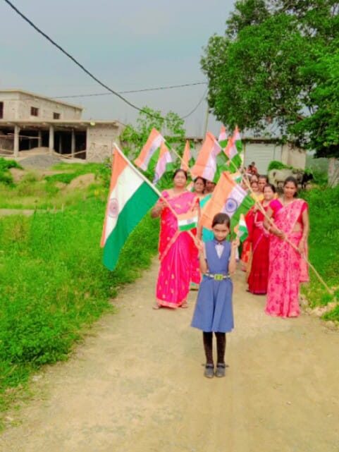 हर घर तिरंगा हर घर स्वच्छता स्वतंत्रता का उत्सव, स्वच्छता के संग” जिले के समस्त ग्राम पंचायतों में किया  गया स्वच्छता रैली का आयोजन