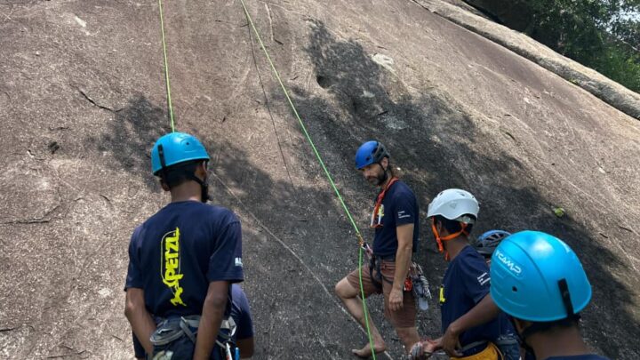 हिमालय अभियान पर निकली जशपुर की युवा टीम