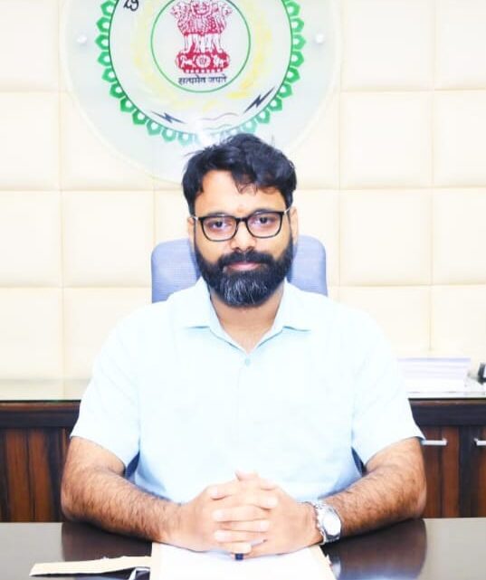 कलेक्टर ने दिए तिरसोंठ प्रधान पाठक को निलंबित करने दिए निर्देश नशे में स्कूल आने एवं अनाधिकृत उपस्थिति की शिकायत पर सख्त कार्रवाई करने दिए निर्देश