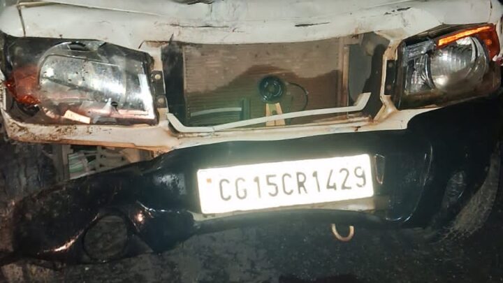 गणेश प्रतिमा विसर्जन के दौरान हुई एक्सीडेंट की घटना पर तत्काल मौके पर पहुंचे कलेक्टर एवं एसएसपी,घायलों की उचित ईलाज हेतु किया गया निर्देशित