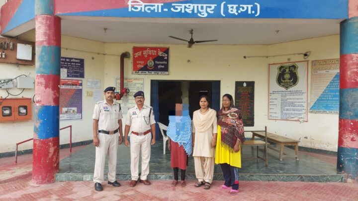 25 साल की युवती, शादी का झांसा दे, भगा ले गई थी नाबालिक लड़के को तेलंगाना, बनाया शारीरिक संबंध, ढूंढ लाई पुलिस, गिरफ्तार कर भेजा जेल