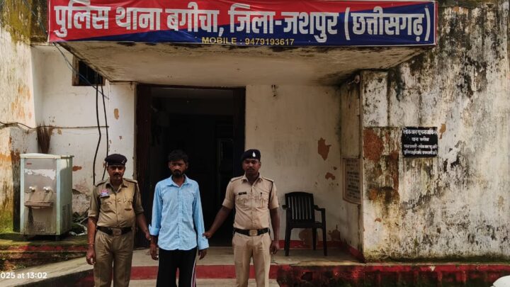 गणेश प्रतिमा विसर्जन के दौरान बोलेरो गाड़ी से लोगों को कुचलने वाले आरोपी ड्राइवर सुखसागर को, पुलिस ने किया गिरफ्तार भेजा जेल