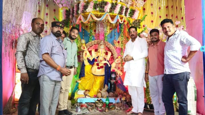 गणपति बप्पा मोरया अगले बरस जल्दी आ जयकारे के साथ गणपति विसर्जन