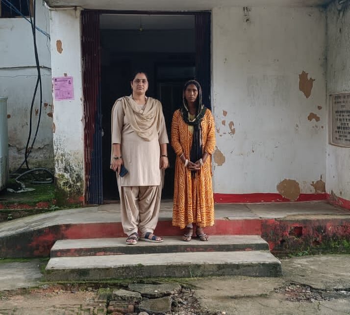 जशपुर पुलिस ने ढूंढ लाई गुम नाबालिक बच्ची को उत्तर प्रदेश से, लौटाई परिजनों के चेहरे पर मुस्कान