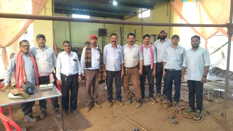 विश्वकर्मा पूजा – एनएमडीसी किरंदुल परियोजना के लोडिंग प्लांट में बन रहे आकर्षक मॉडल