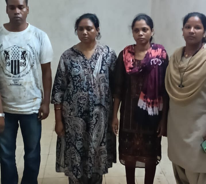 अस्पताल में माता पिता से नवजात बच्ची को इलाज के बहाने ले गई थी नर्स, फर्जी तरीके से कागज में दस्तखत करा ,दे दिया एक दंपत्ति को गोद नामे पर     पुलिस ने आरोपिया नर्स सहित गोद लेने वाले दंपत्ति को भी किया गिरफ्तार