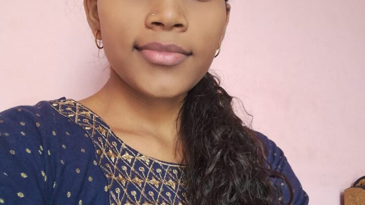 पुष्पलता दिनकर का प्रयोगशाला तकनीशियन पद पर चयन