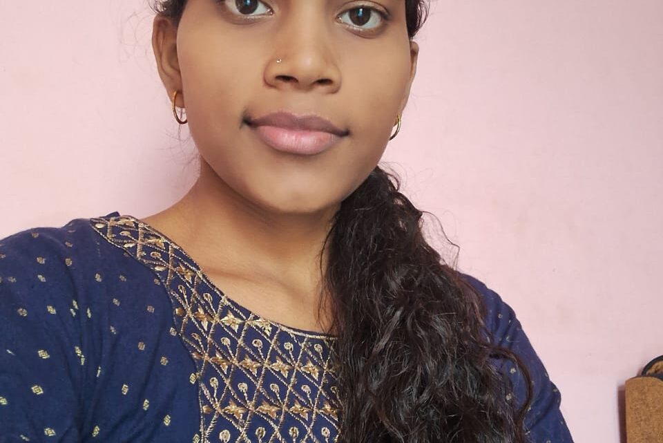 पुष्पलता दिनकर का प्रयोगशाला तकनीशियन पद पर चयन