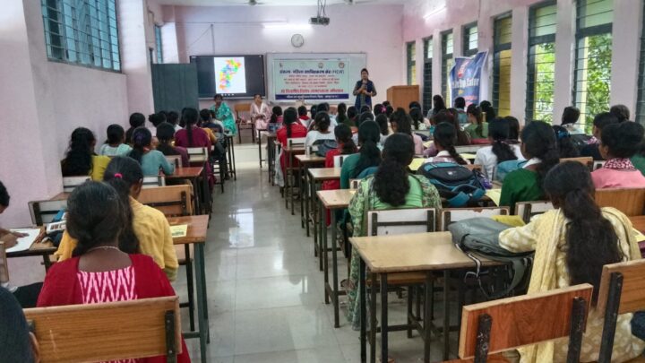 रजत महोत्सव कन्या महाविद्यालय में छात्राओं को बाल सुरक्षा पर दी गई जानकारी तपकरा के आंगनबाड़ी केंद्रों में पोषण माह एवं पोषण मेला का हुआ आयोजन