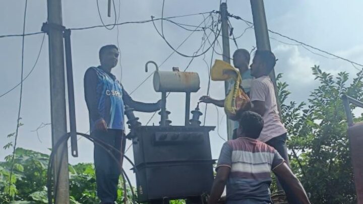 सीएम कैंप कार्यालय की त्वरित पहल से हेटघीचा पारा केन्दू टोली में लौटी रोशनी ग्रामीणों ने मुख्यमंत्री श्री विष्णुदेव साय का जताया आभार