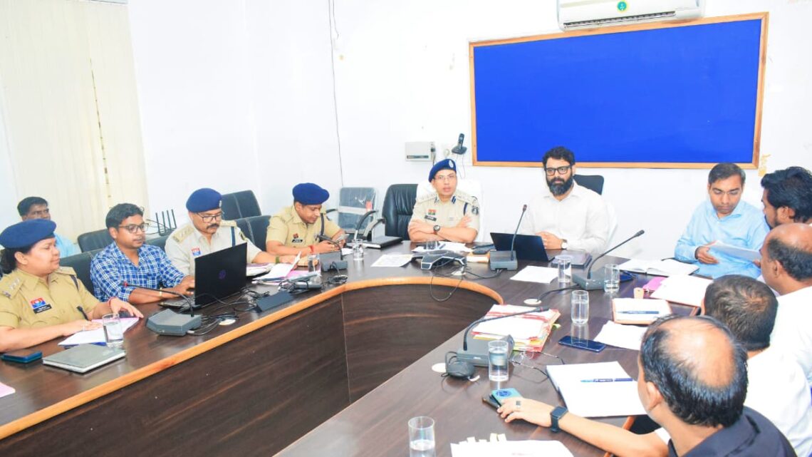 कलेक्टर रोहित व्यास ने एनकोर्ड के कार्यों की समीक्षा अवैध मादक पदार्थों की बिक्री और तस्करी पर कार्यवाही के दिए निर्देश