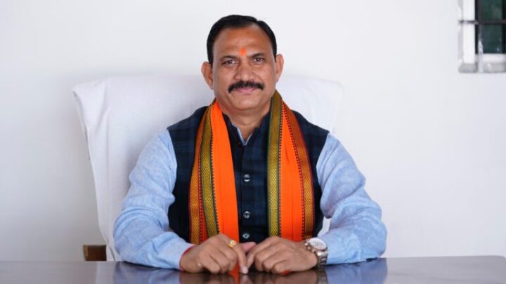 क्या खत्म होगी हड़ताल ? NHM की हड़ताल को लेकर स्वास्थ्य मंत्री का बड़ा बयान, “अधिकांश मांगें मान ली गयी है” पढ़िये क्या कहा है स्वास्थ्य मंत्री ने….