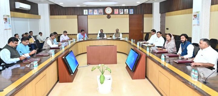 विष्णुदेव साय कैबिनेट की बैठक खत्म, इन फैसलों पर लगी मुहर, पढ़िये कैबिनेट के सभी फैसले