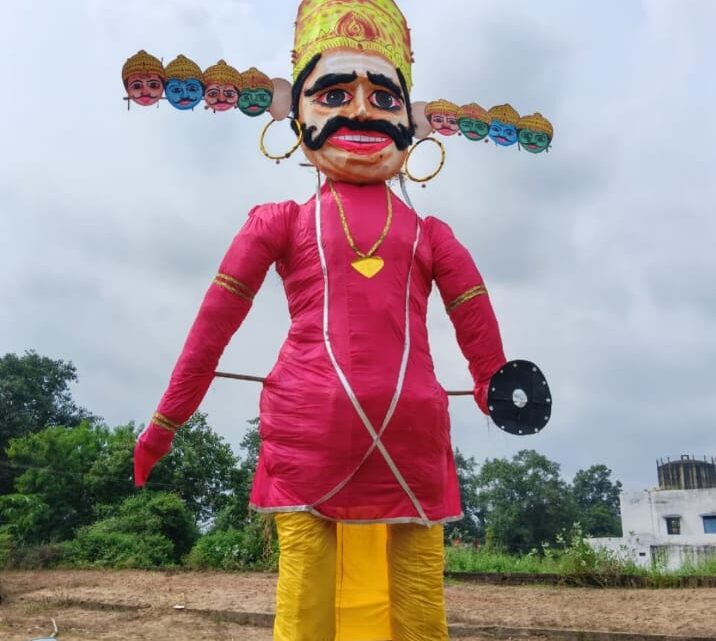 सिलादेही का दशहरा अंधेरे में