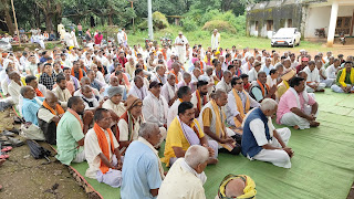 कैलाश गुफा में व्याप्त अनियमितताओं के विरुद्ध बड़ी संख्या में जुटा संत समाज,सार्वजनिक ट्रस्ट बनाने की मांग हुई तेज,आमसभा में लोगों ने बताई सच्चाई,