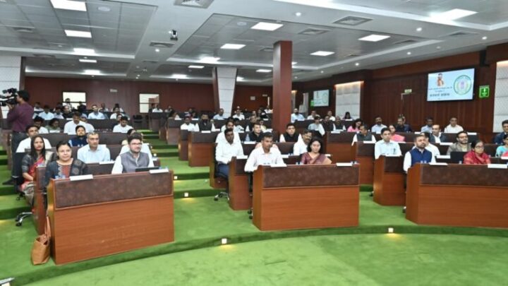 धान खरीदी में अनियमितता पर कलेक्टर होंगे जिम्मेदार, कलेक्टर्स कॉन्फ्रेंस में सीएम ने दिए निर्देश