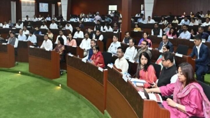 मुख्यमंत्री की कलेक्टर्स कॉन्फ्रेंस शुरु, सुशासन, पारदर्शिता और जनहित पर अफसर देंगे फीडबैक