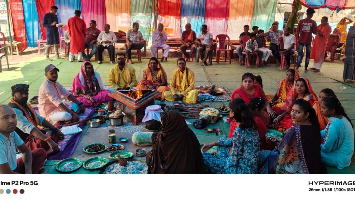 डीजे की धून पर मां लक्ष्मी का विसर्जन