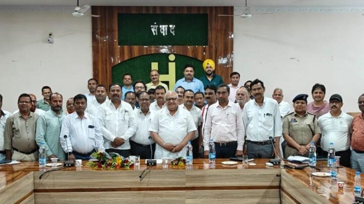 राष्ट्रीय अल्पसंख्यक आयोग के सलाहकार बोर्ड के सदस्य श्री प्रकाश मोदी का हुआ जशपुर आगमन जिले के अल्पसंख्यक वर्गों के प्रतिनिधियों से  विभिन्न मुद्दों पर की चर्चा अल्पसंख्यक समाज की प्रगति किसी भी जिले की समग्र प्रगति के लिए आवश्यक- श्री प्रकाश मोदी