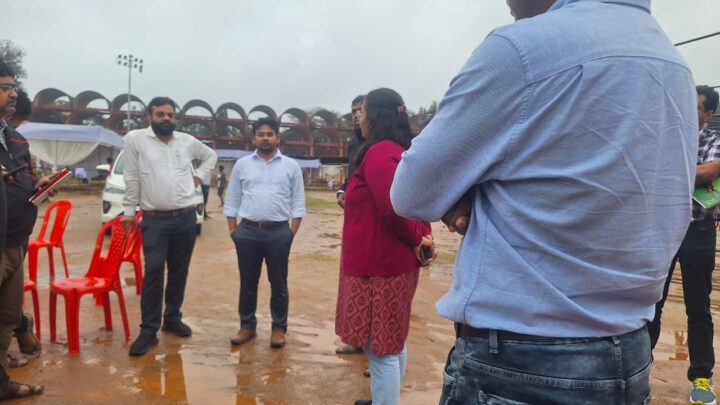 जिला पंचायत सीईओ ने रणजीता स्टेडियम में आयोजित होने वाले राज्योत्सव की तैयारी का लिया जायजा जिले में 2 से 4 नवम्बर तक मनाया जाएगा राज्योत्सव शासकीय विभागों की लगाई जाएगी विकास प्रर्दशनी