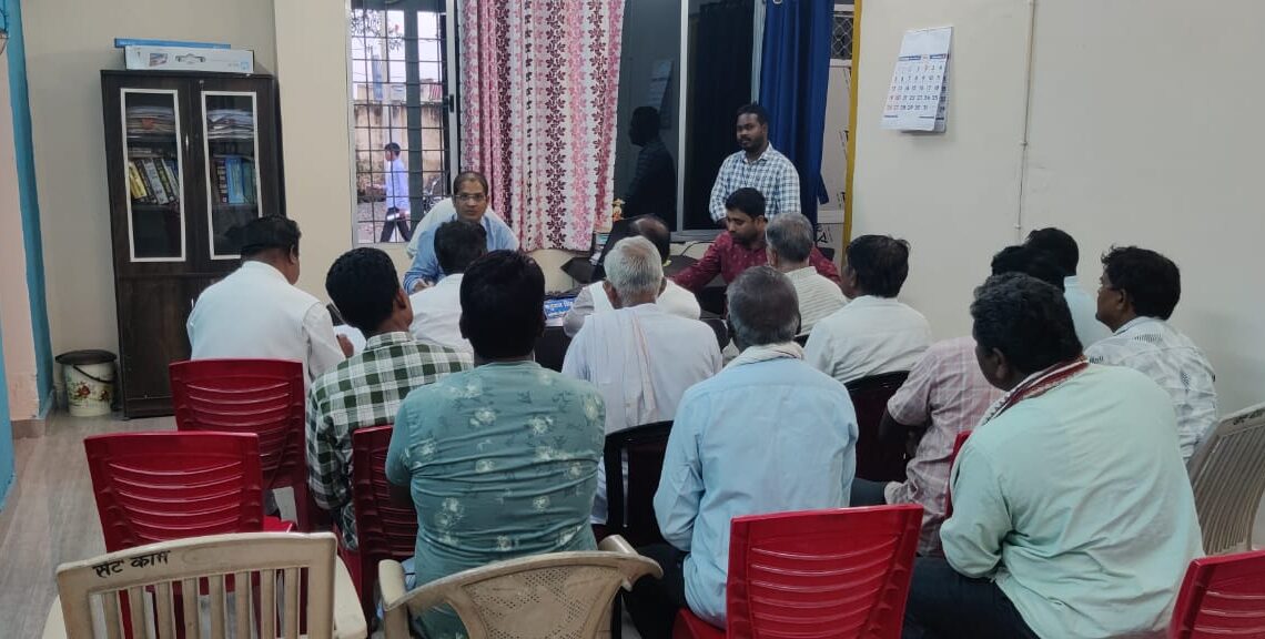 कलेक्टर की अध्यक्षता में जिलास्तरीय सड़क  सुरक्षा समिति की बैठक हुआ आयोजित दुर्घटना की सूचना मिलते ही एम्बुलेंस तत्काल पहुंचे, घायलों को मिले शीघ्र उपचाररू कलेक्टर व्यास