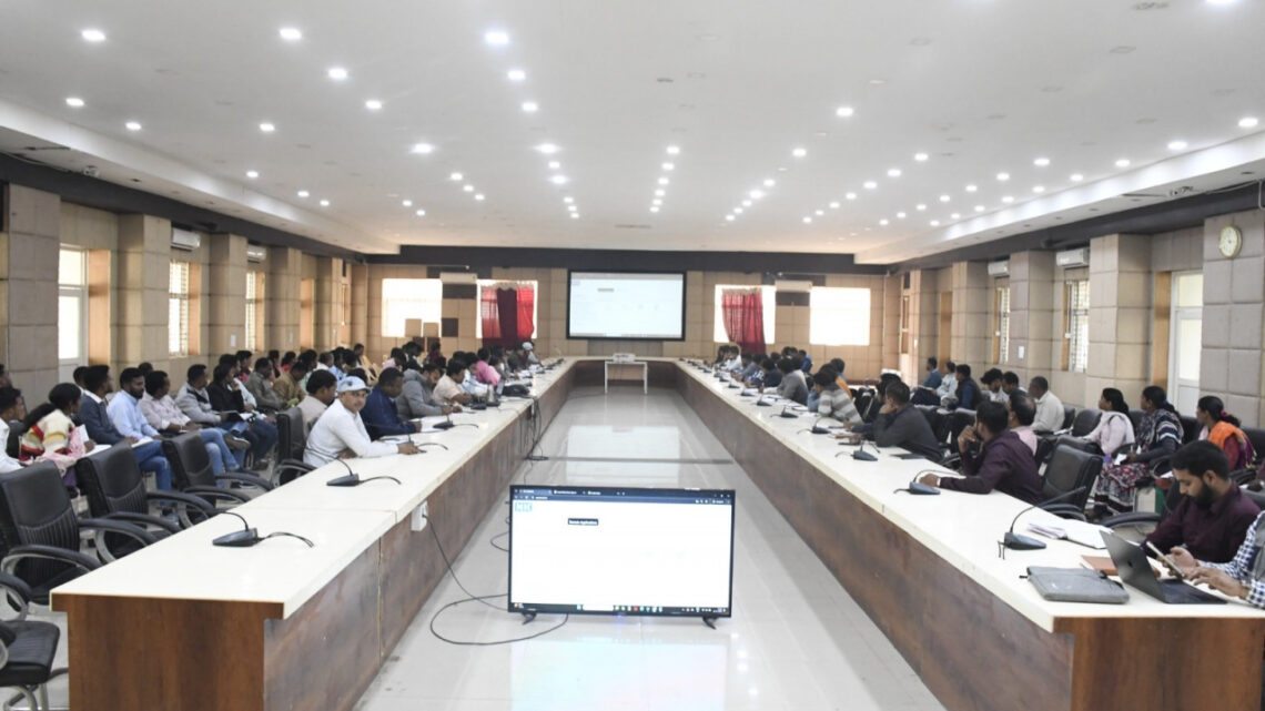 अधिकारी-कर्मचारियों को ई-ऑफिस क्रियान्वयन संबंधी दिया गया प्रशिक्षण , प्रशिक्षण में लाईव डेमो के माध्यम से दी गई तकनीकी जानकारी