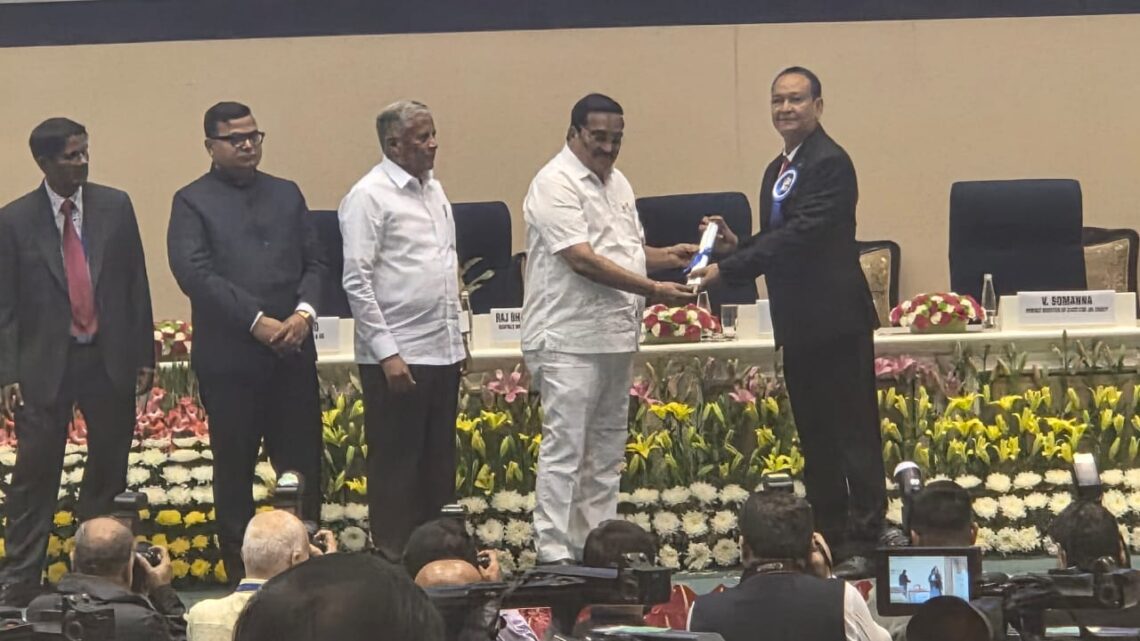 सूरजपुर : जल शक्ति जन भागीदारी अभियान 1.0 के अंतर्गत सूरजपुर जिले को उत्कृष्ट प्रदर्शन के लिए 25 लाख रूपये की पुरस्कार राशि की गई प्रदान