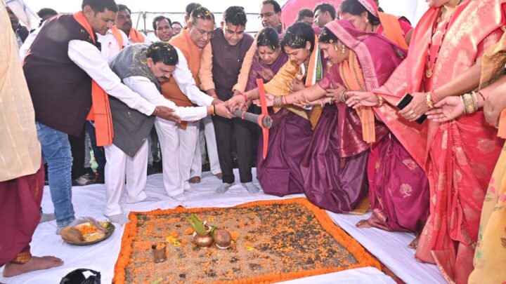 प्रदेश में हो रहे चहुमुखी विकाश का हर वर्ग को मिल रहा है लाभ-मंत्री श्री टंक राम वर्मा ,71.12 लाख रुपये के तहसील कार्यालय भवन का लोकार्पण और 1.21 करोड़ रुपये के हायर सेकंडरी स्कूल भवन का हुआ शिलान्यास