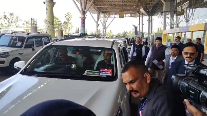 राष्ट्रीय सुरक्षा सलाहकार (NSA) अजीत डोबाल पहुंचे रायपुर। एयरपोर्ट से सीधे IIIM के लिए निकले