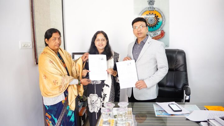 एस एस पी श्री शशि मोहन सिंह ने अपना गणना पत्र बीएलओ से कराया सत्यापन मतदाताओं से की अपील मतदाता सूची में अपने नाम का सत्यापन अनिवार्य रूप से कराए