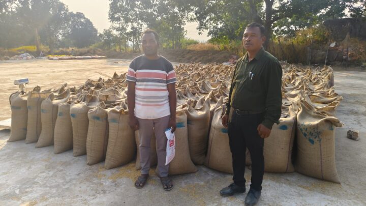 धान खरीदी केंद्र में किसानों के लिए है अच्छी व्यस्था — अनिल कुमार भगत जिले के 46 धान खरीदी केन्द्रों में की जा रही खरीदी