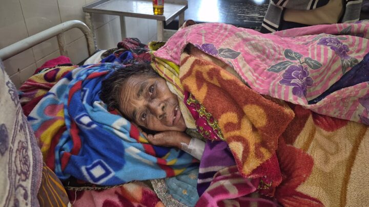 वन विभाग के तत्परता से घायल महिला की बची जान हाथी की गतिविधियों पर सतत निगरानी, ग्रामीणों को किया गया सतर्क