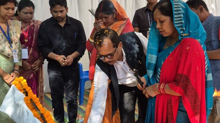 मयाली में संभाग स्तरीय सरस मेला 2025 का आयोजन