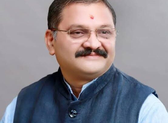 कांग्रेस में असभ्य भाषा का प्रयोग करने की मची है होड़  : पाण्डेय  भाजपा मुख्य प्रदेश प्रवक्ता व सांसद पाण्डेय ने बिलासपुर के घटनाक्रम को लेकर कांग्रेस पर जमकर हमला बोला