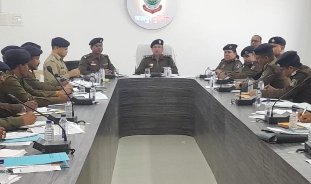 अपराध समीक्षा पर एसएसपी जशपुर शशि मोहन सिंह ने अनुविभागवार ली बैठक