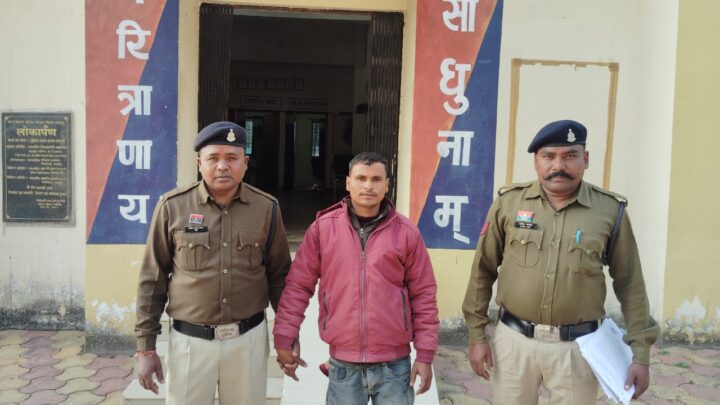 जशपुर पुलिस ने फिर छुड़ाया 10 नग गौ वंशों को तस्करों के चंगुल से एक आरोपी गिरफ्तार