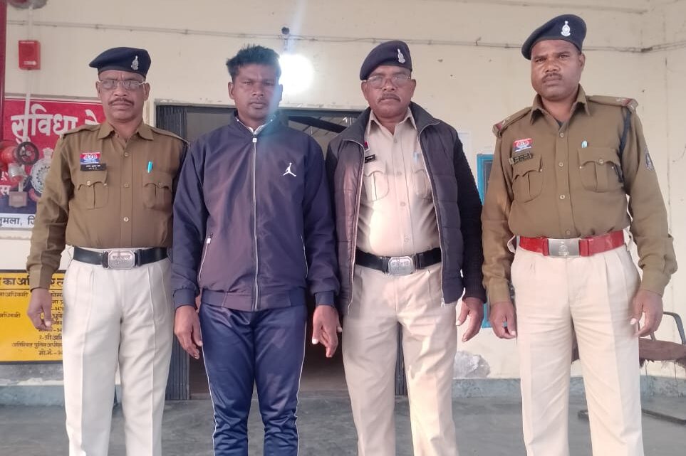 जशपुर पुलिस का बड़ा खुलासा, दो गुम व्यक्तियों की तफ्तीश में डेम में मिली लाश, एक आरोपी गिरफ्तार, भेजा जेल