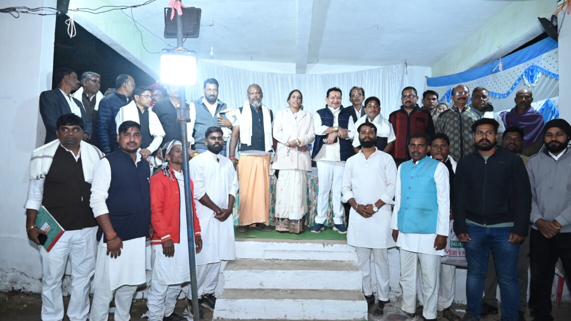 चेरीडीपा-सावित्रिपुर में गुरु घासीदास जयंती की धूम, विधायक डॉ. संपत अग्रवाल ने दी प्रदेशवासियों को बधाई,’मनखे-मनखे एक समान’ का संदेश ही समाज की असली शक्ति: विधायक डॉ. संपत अग्रवाल