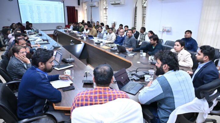 भूमिहीन कृषकों को दीनदयाल उपाध्याय भूमिहीन कृषि मजदूर कल्याण योजना  का दें लाभ- कलेक्टर साप्ताहिक समय सीमा की बैठक सम्पन्न ’सभी विभाग प्रमुख शासकीय राशि के लेनदेन और योजना के तहत सिर्फ एक खाता का करे संचालन