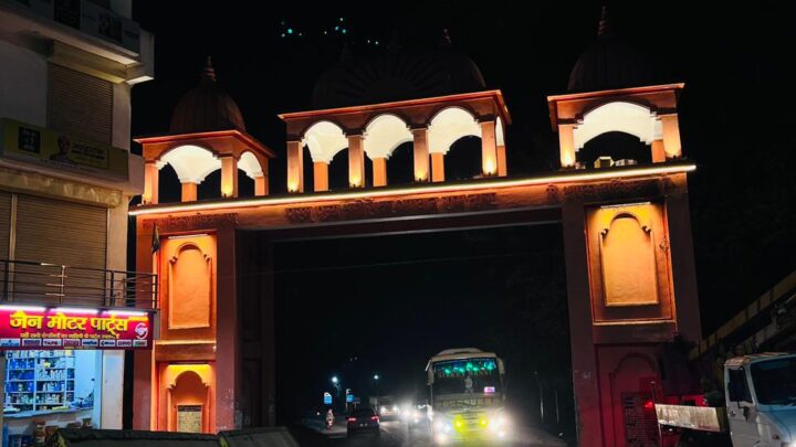 मुख्यमंत्री विष्णुदेव साय के नेतृत्व में जशपुर शहर हो रहा रोशन